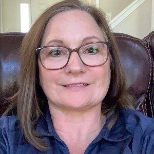 Meet your Posher, Pam